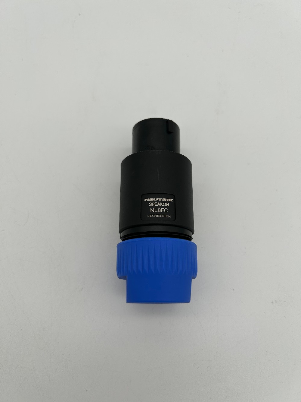 Speakon cable connector 