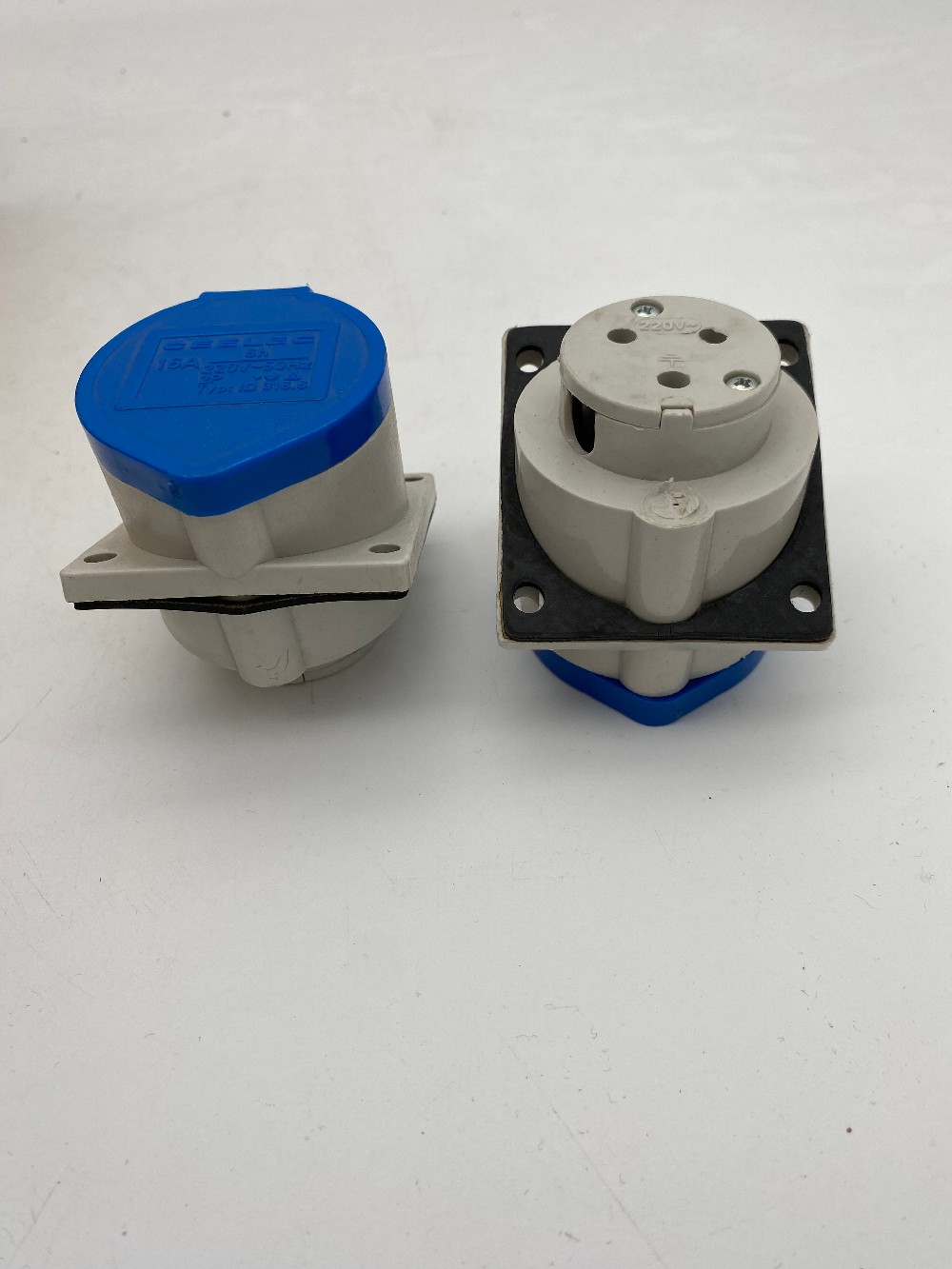 Stopcontact twincontact 16A